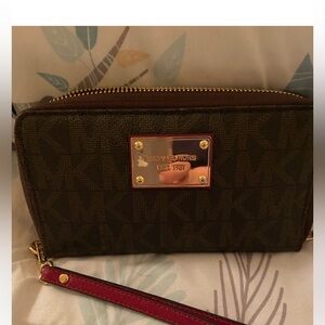 Michael Kors/ bags/ rare HTF unique colored Michael Kors Wallet